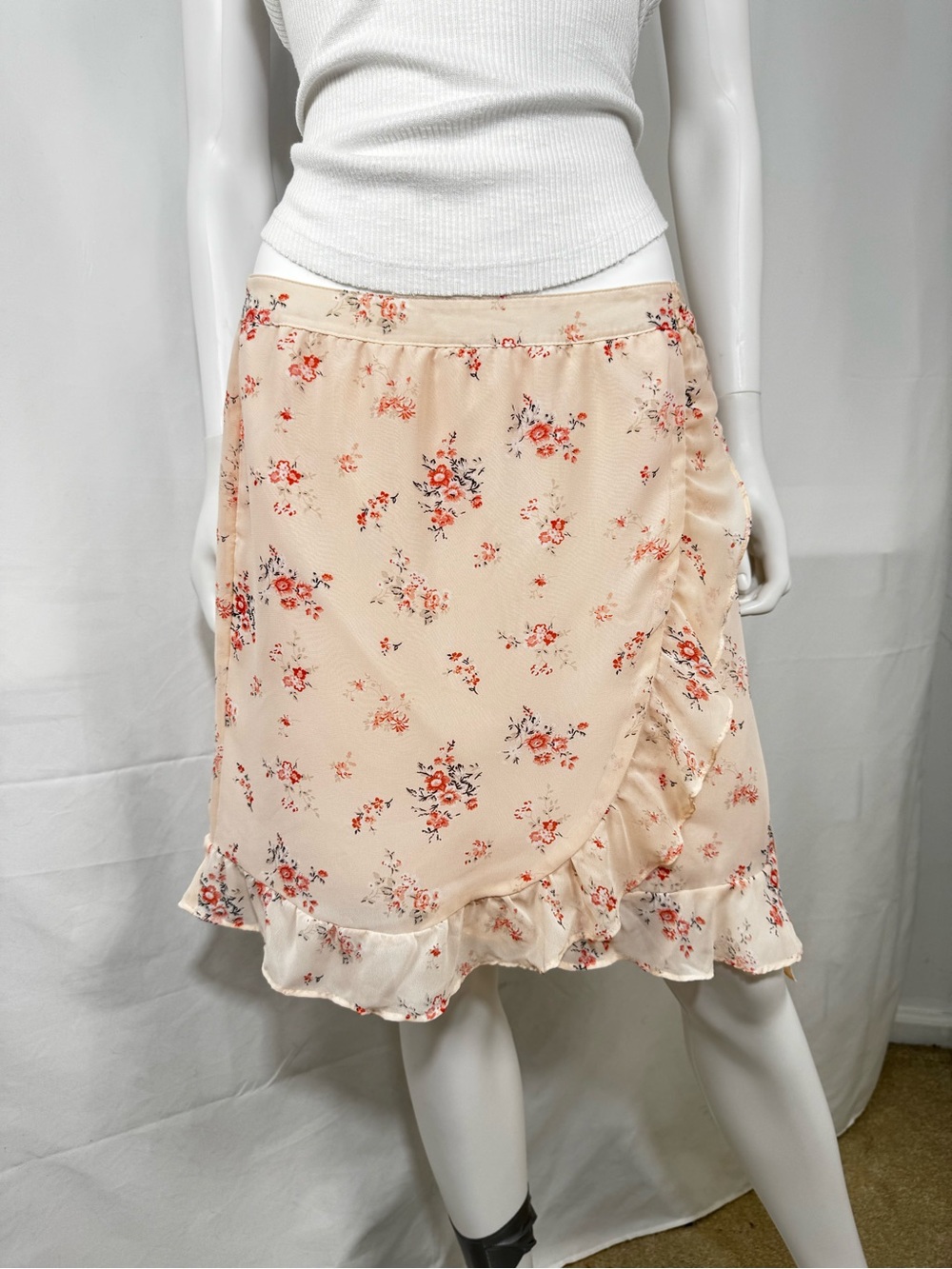 LOFT Blush Pink Floral Print Side Tie Ruffle Skirt Size 8